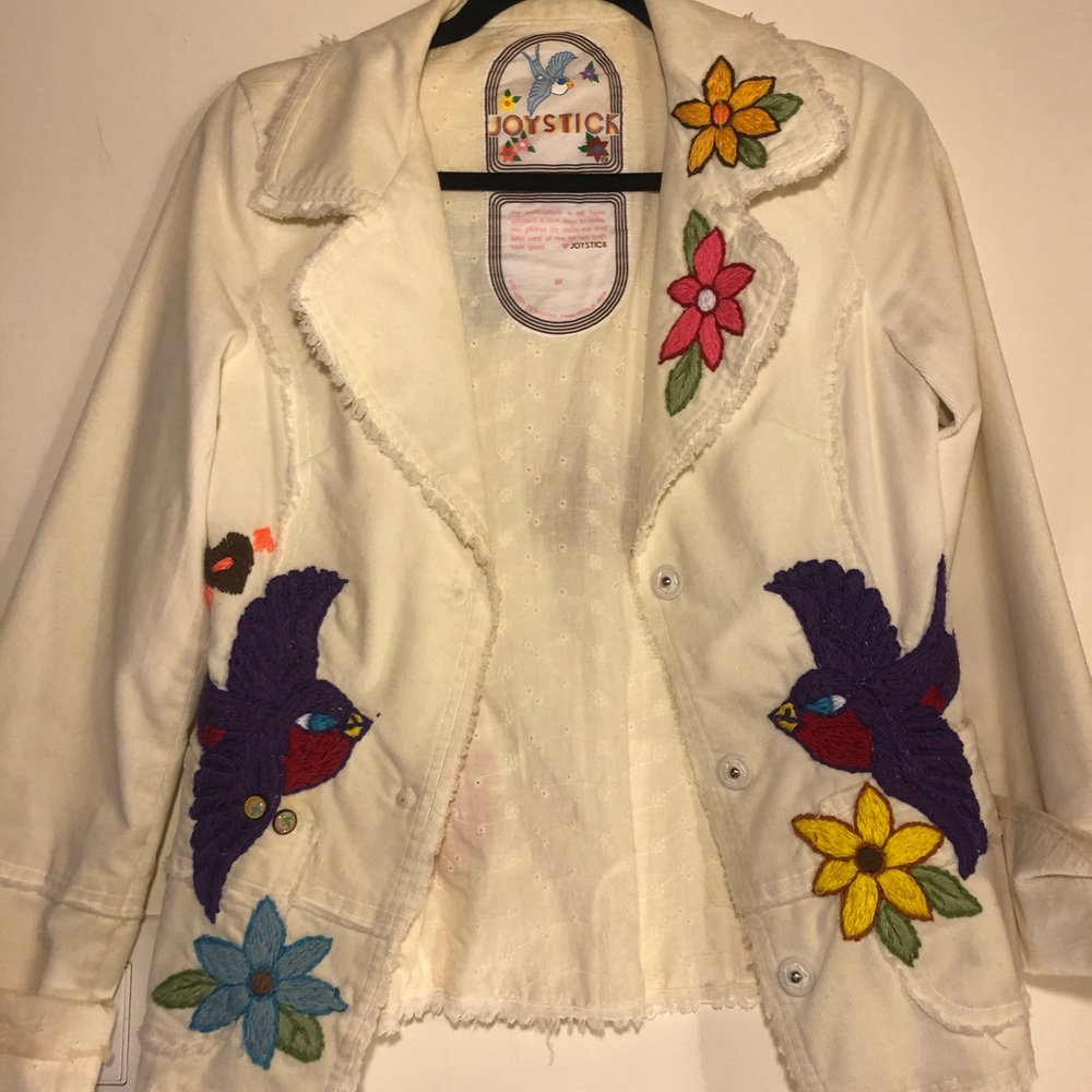 Beautiful flower stitched jacket.